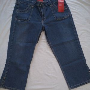 Levi Strauss Misses Capri Jeans Size 18